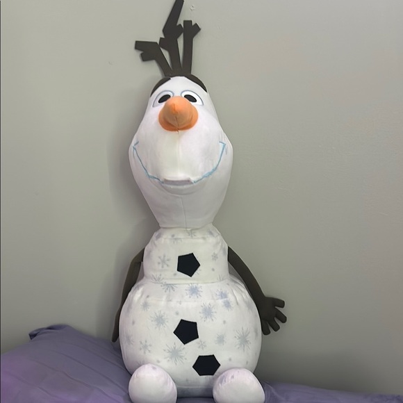 Olaf Snowman Plush with Orange Nose - Picture 1 of 8